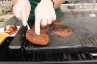burger na rostilju [ 262.48 Kb ]