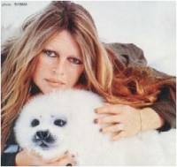 Brigitte Bardot in Canada [ 41.28 Kb ]