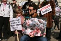 Anti-fur protest Zagreb 2009 p [ 152.84 Kb ]