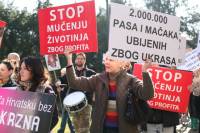 Anti-fur protest Zagreb 2009 s [ 86.06 Kb ]
