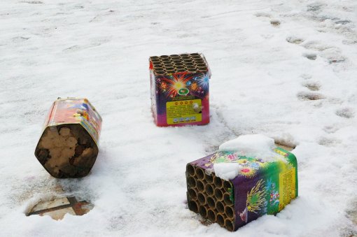 firecrackers [ 318.48 Kb ]