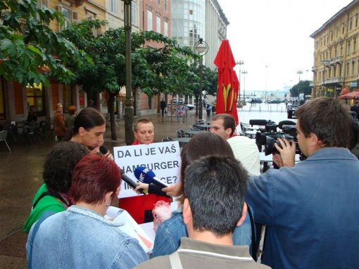 Demo against McDonald's3 [ 114.46 Kb ]