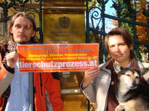 Protest of support to Austrian activists in Ljubljana 2 [ 129.24 Kb ]