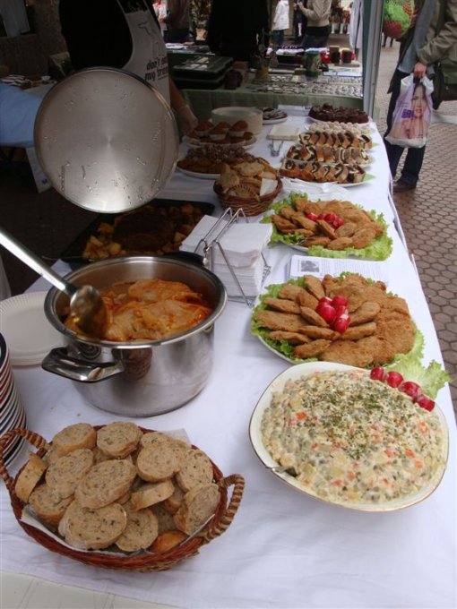 Compassion at the Holiday Table 1 [ 101.77 Kb ]