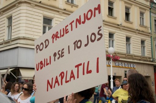 Prestati ubijati i otvoriti skloni�ta! [ 82.11 Kb ]
